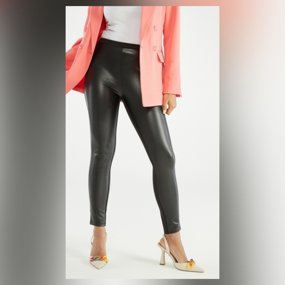 SHOEDAZZLE 50/50 Pants NWT